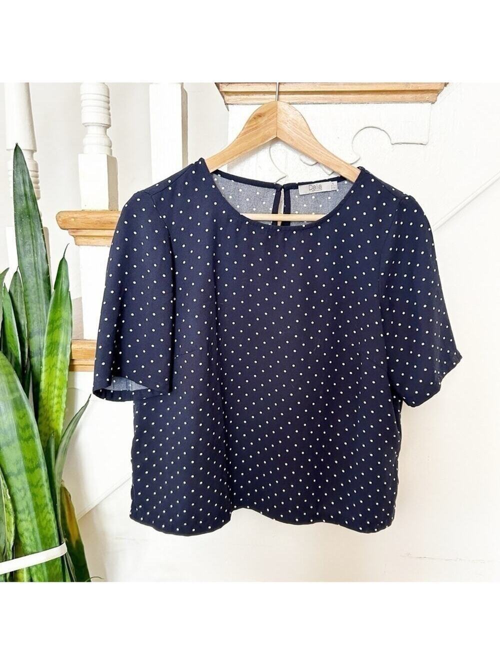 Dalia Navy Blue White Polka-Dot Short Sleeve Round Neck Pullover Top Blouse Sz S